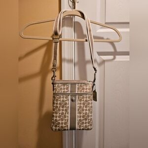 Coach Swingpack Khaki Chelsea Heritage Stripe Tan Gold Crossbody Bag